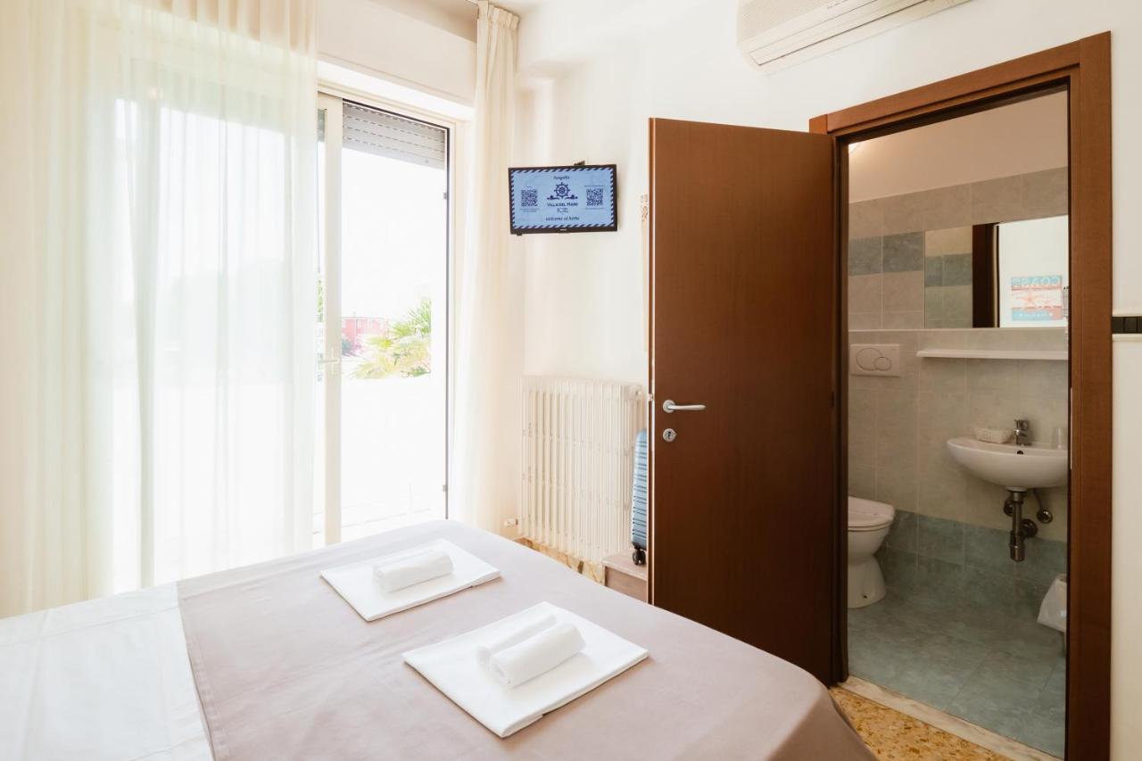Hotel Villa Del Mare Сенигалия Екстериор снимка